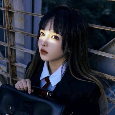 高清非常干净的女生头像图片