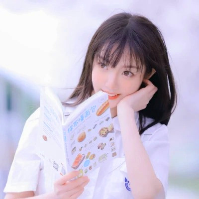 高清非常干净的女生头像图片