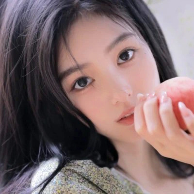 高清非常干净的女生头像图片