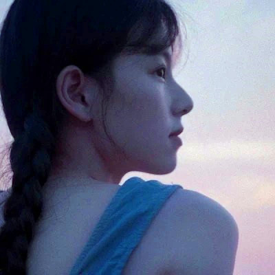 高清非常干净的女生头像图片