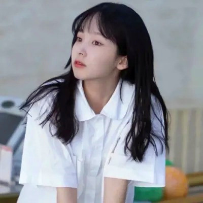 高清非常干净的女生头像图片