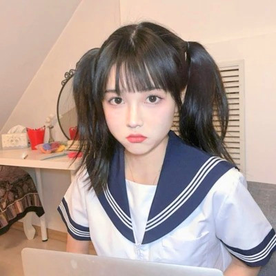 超级干净的女生头像图片