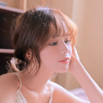 超级干净的女生头像图片