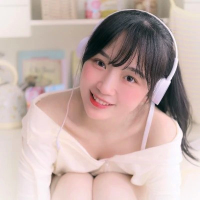 超级干净的女生头像图片