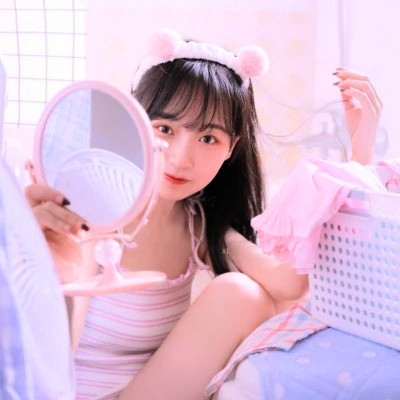 超级干净的女生头像图片