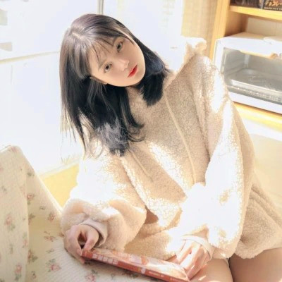 超级干净的女生头像图片