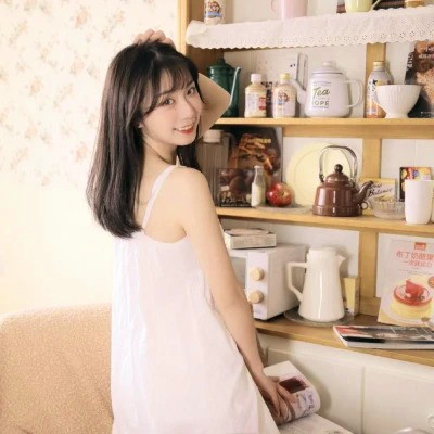 超级干净的女生头像图片