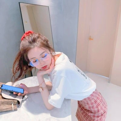 甜美干净温柔的女生头像真人