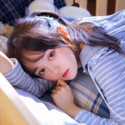 微信干净简约有气质的女生头像图片
