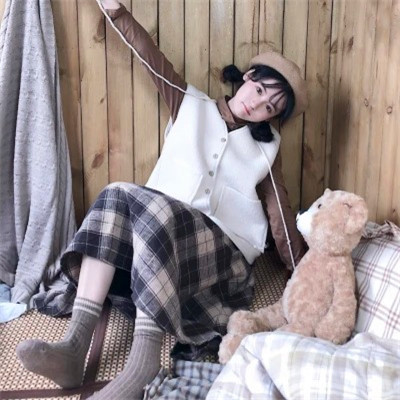 微信干净简约有气质的女生头像图片