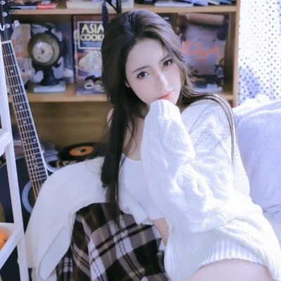 微信干净简约有气质的女生头像图片