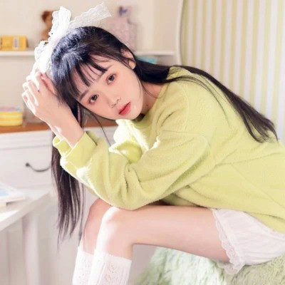 微信干净简约有气质的女生头像图片