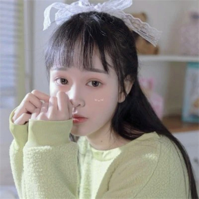 微信干净简约有气质的女生头像图片