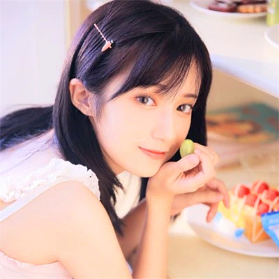微信干净简约有气质的女生头像图片