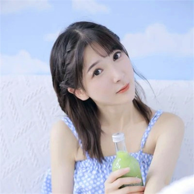 微信干净简约有气质的女生头像图片
