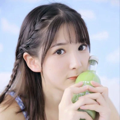 微信干净简约有气质的女生头像图片