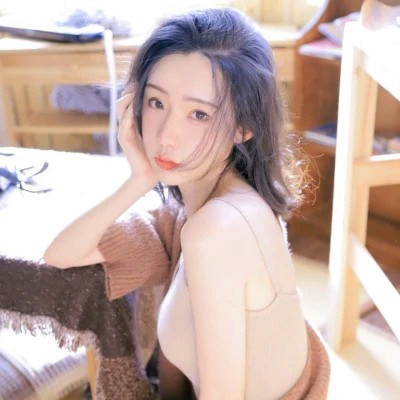 微信干净简约有气质的女生头像图片