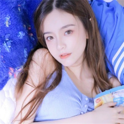 微信干净简约有气质的女生头像图片