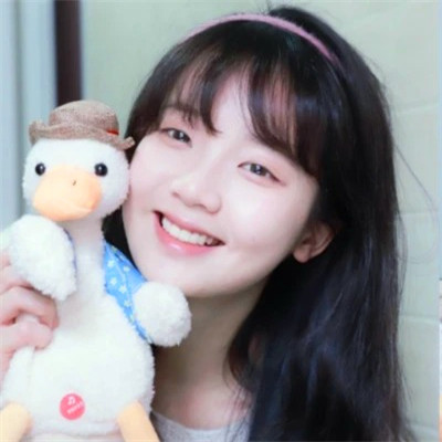 女生头像干净简约治愈系唯美图片