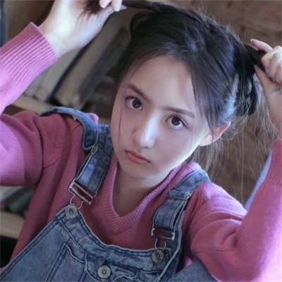 女生头像干净简约治愈系唯美图片