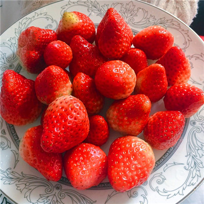 小草莓头像图片