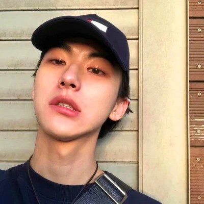 微信头像男生成熟稳重图片