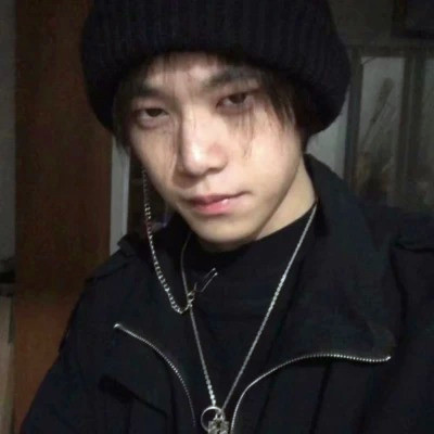 微信头像男生成熟稳重图片