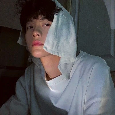 微信头像男生成熟稳重图片