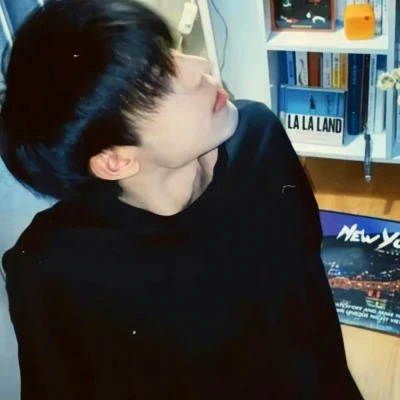 高清头像微信男生成熟稳重