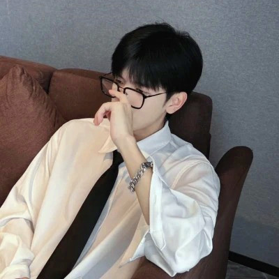 高清头像微信男生成熟稳重
