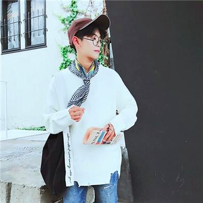 给人一种阳光的头像男生图片