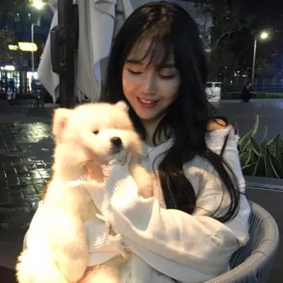 给人一种阳光的头像女生高清图片