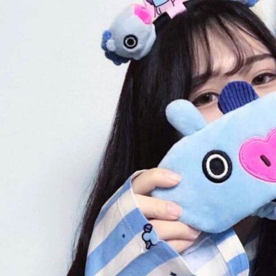 给人一种阳光的头像女生高清图片