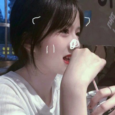 给人一种阳光的头像女生高清图片