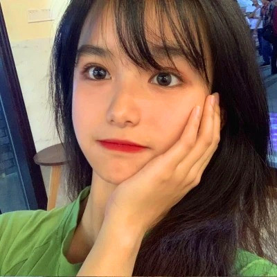 给人一种阳光的头像女生高清图片