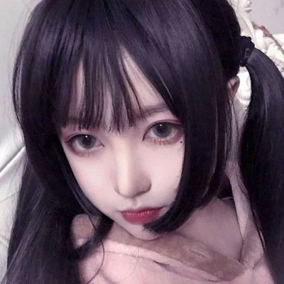 给人一种阳光的头像女生高清图片