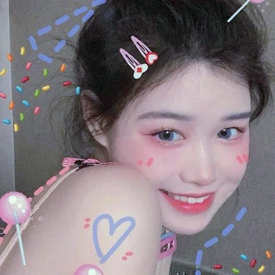 给人一种阳光的头像女生高清图片