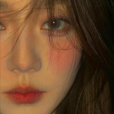 小众不易撞的头像真人女