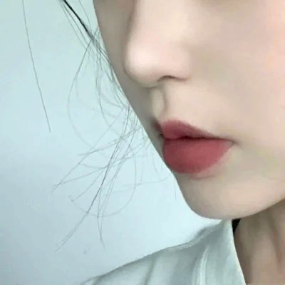 小众不易撞的头像真人女