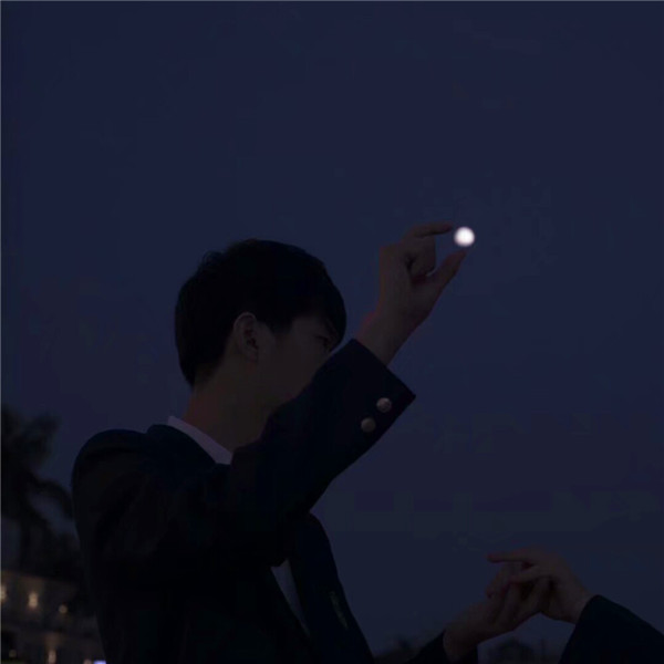 2025最潮最火情侣头像