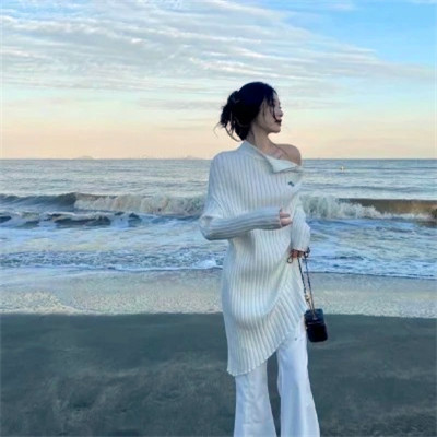 2025年女生最火微信头像