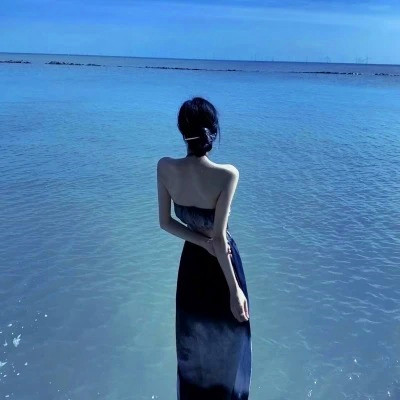 2025年女生最火微信头像