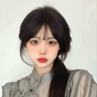 2025年女生最火微信头像