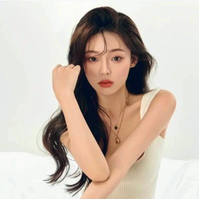 2025年女生最火微信头像