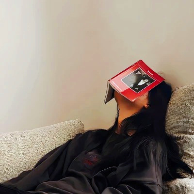 2025年女生最火微信头像