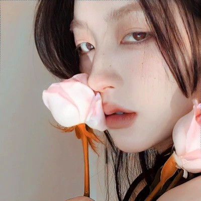 2025年女生最火微信头像
