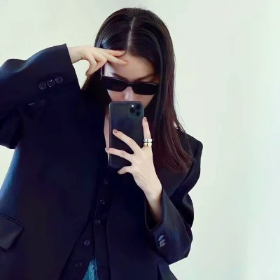2025年女生最火微信头像