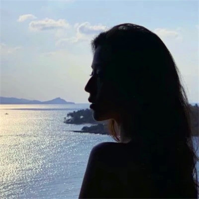 2025年女生最火微信头像