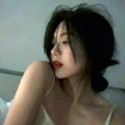 2025年女生最火微信头像