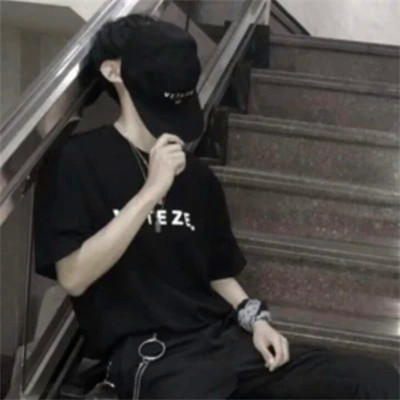 2025年男生最火微信头像